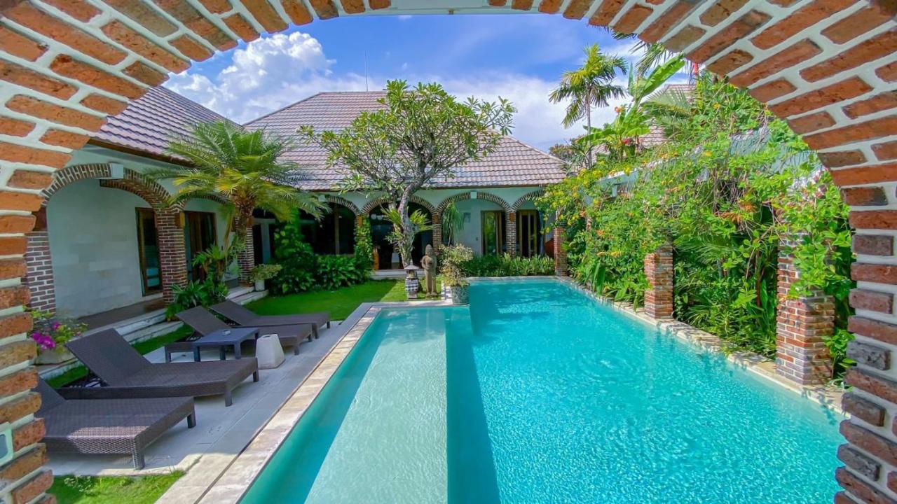 Three Bedrooms Deluxe Villa