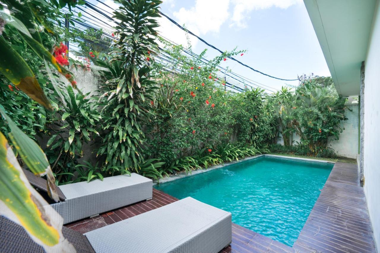 Airport Pick Up at One-Bedroom Pool Villa