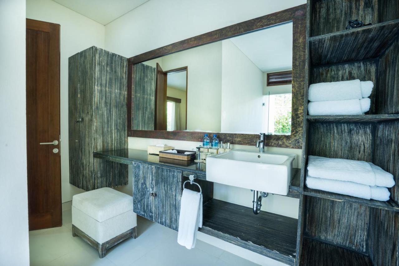 Airport Pick Up at One-Bedroom Pool Villa