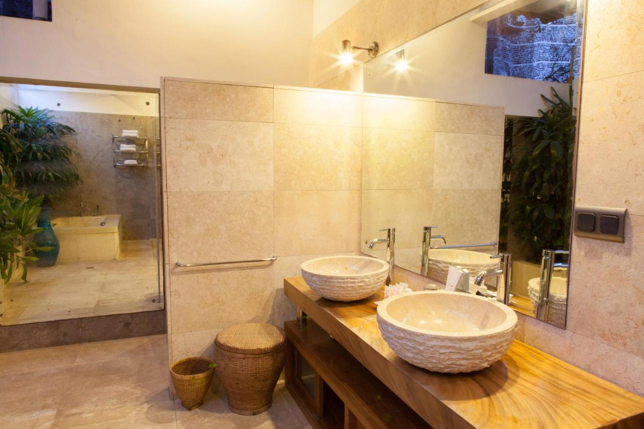Three Bedrooms Deluxe Villa