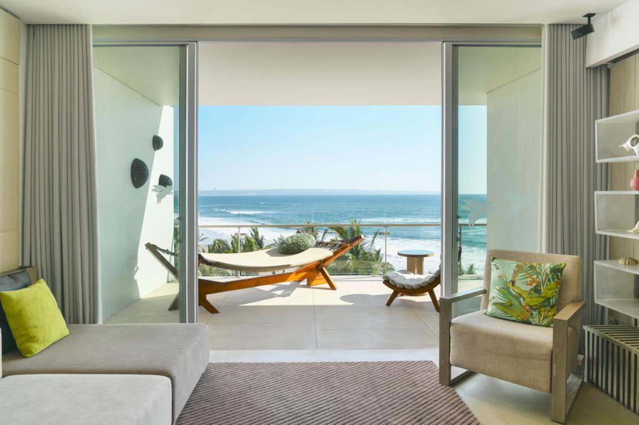 Escape Suite 1 Bedroom Suite 1 King Ocean view Top floor Balcony