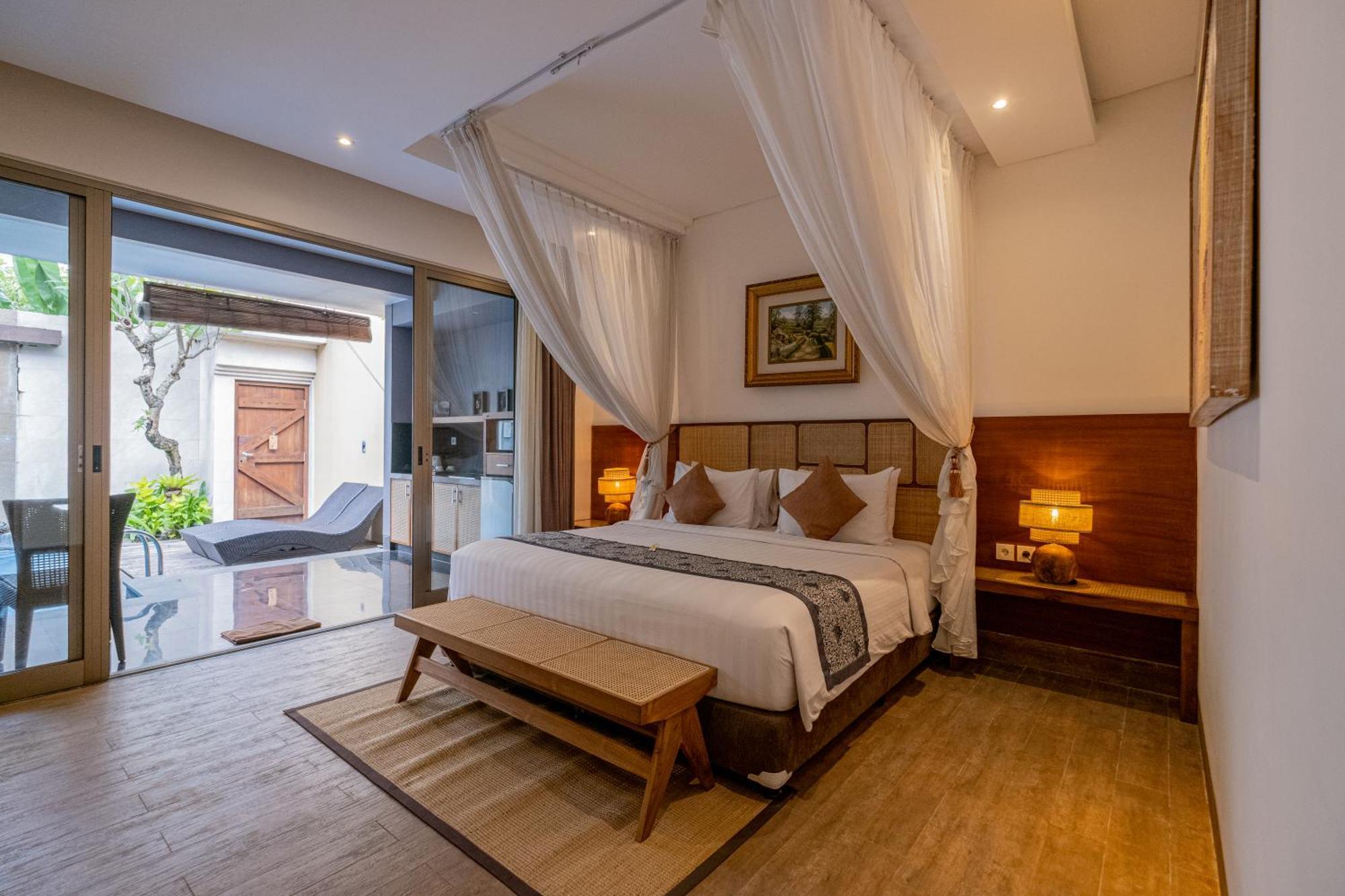 Deluxe One-Bedroom Villa Private Pool
