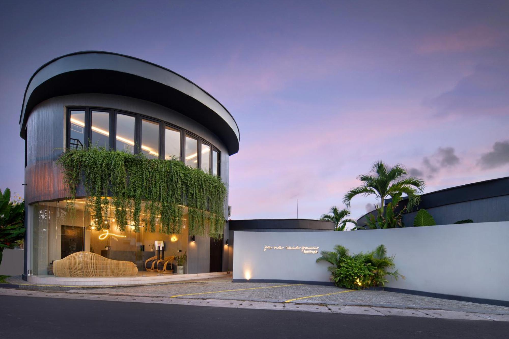 One-Bedroom Villa