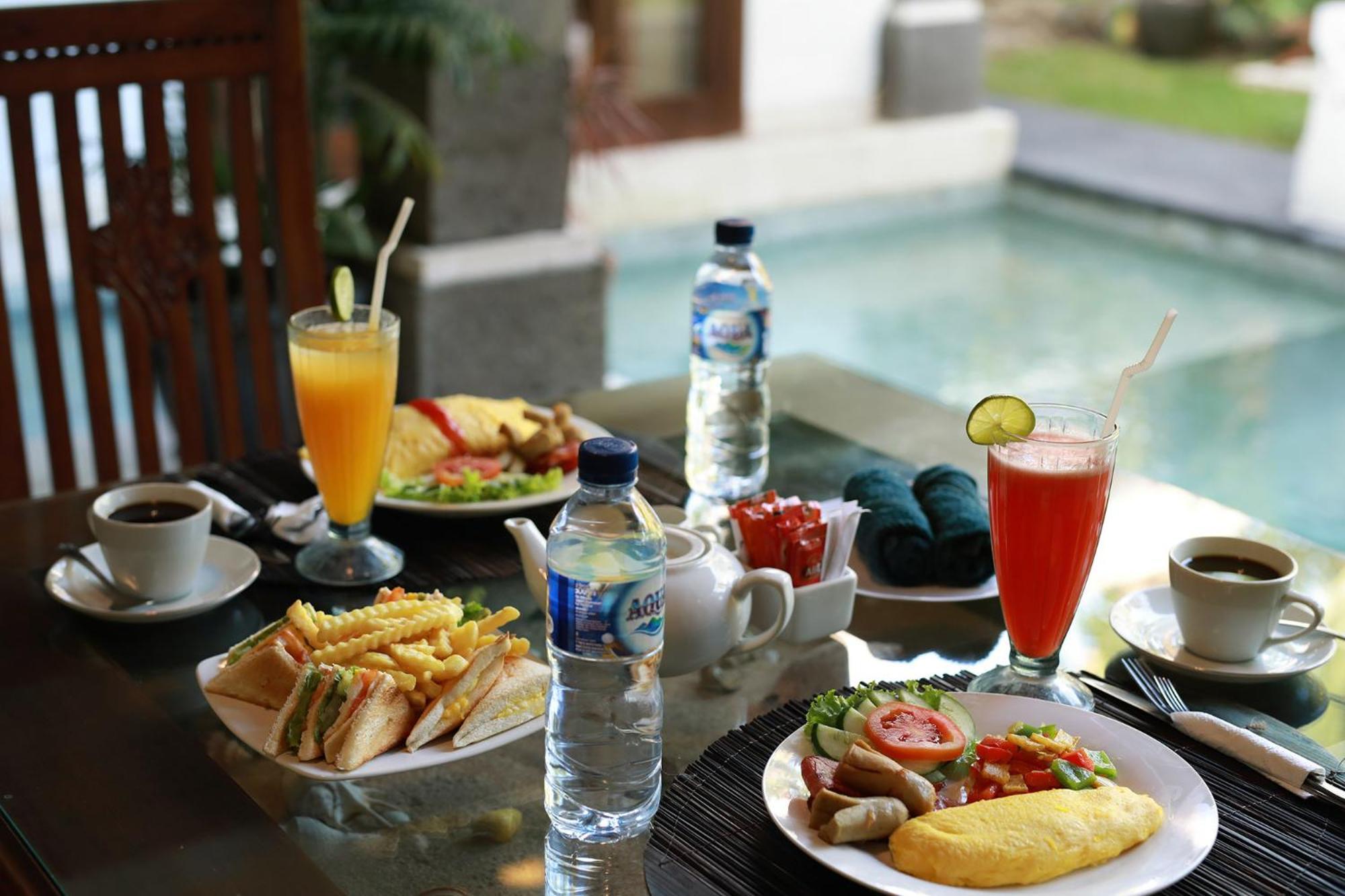 Honeymoon Garden View Villa Private Pool Airport Transfers