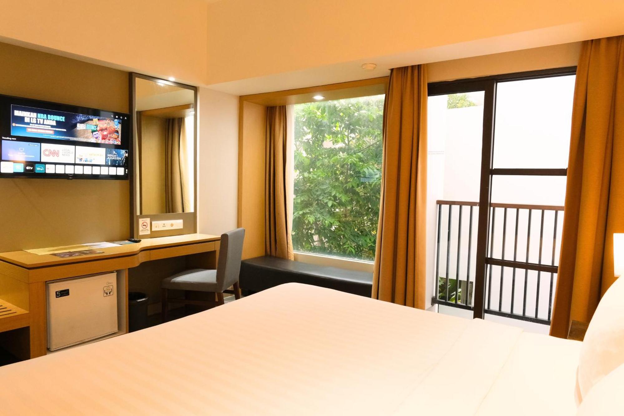 Deluxe Executive Balinese Culture Beach Club Experience