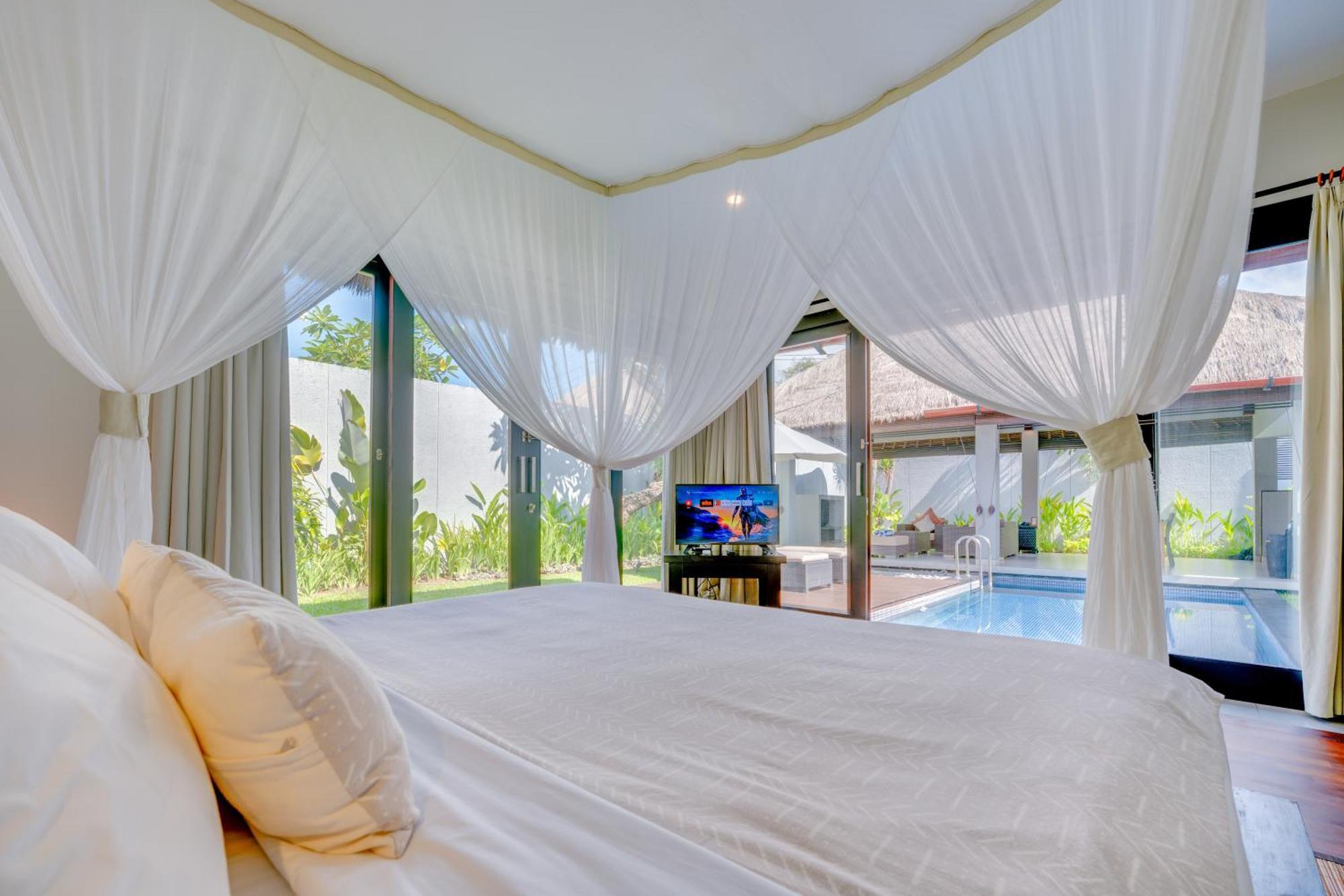 One-Bedroom Pool Villa Spa Massage