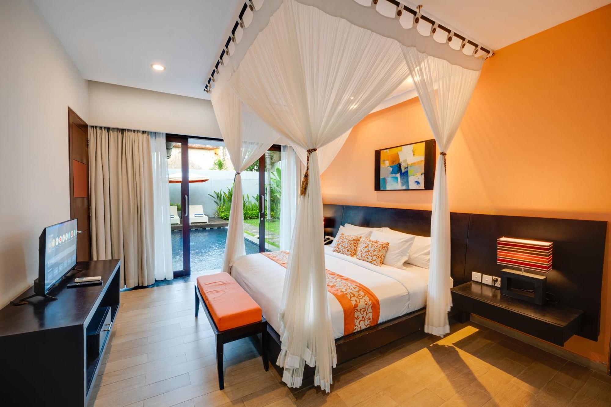 One-Bedroom Royal Pool Villa Spa Massage