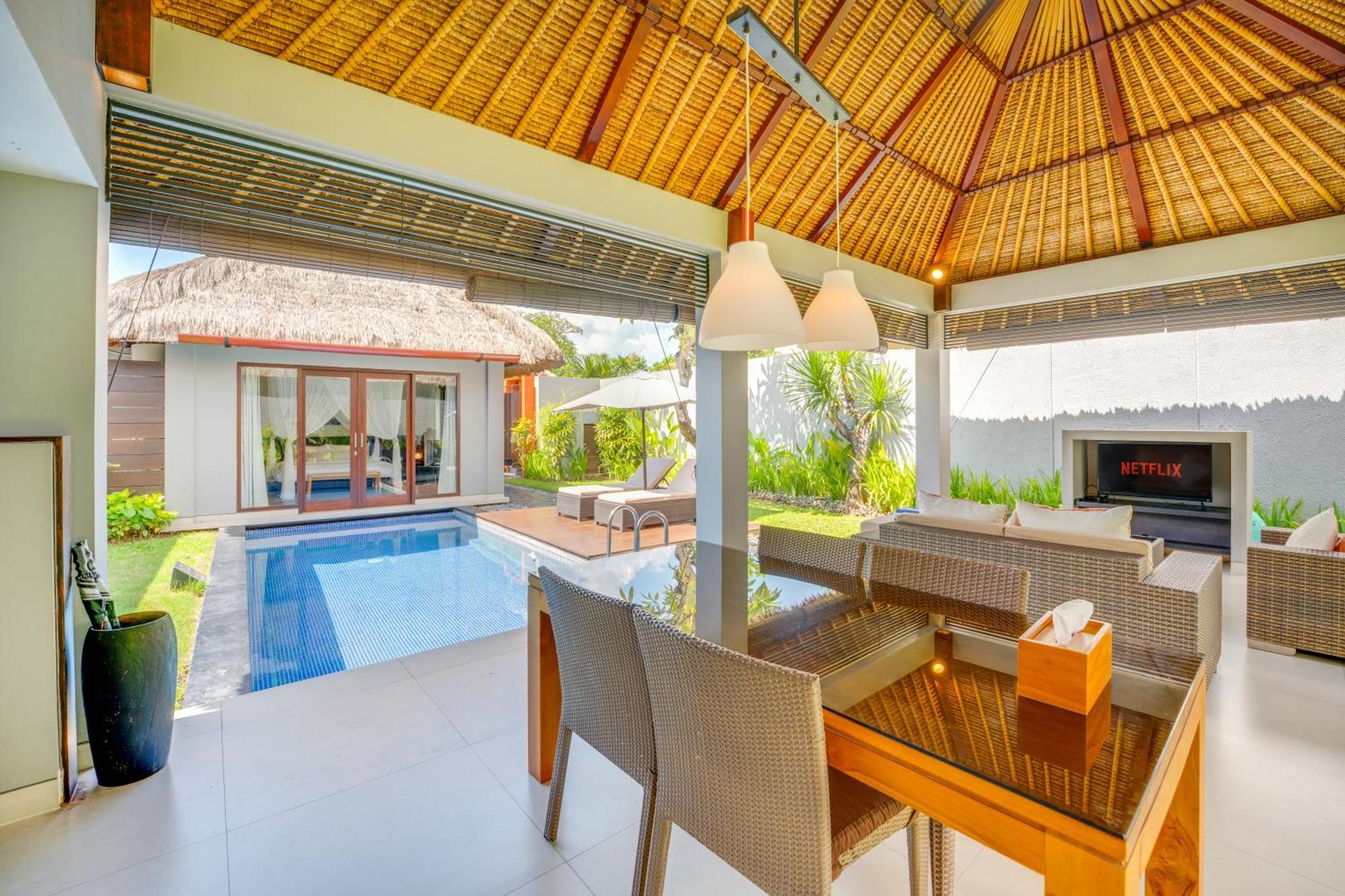 One-Bedroom Pool Villa Spa Massage