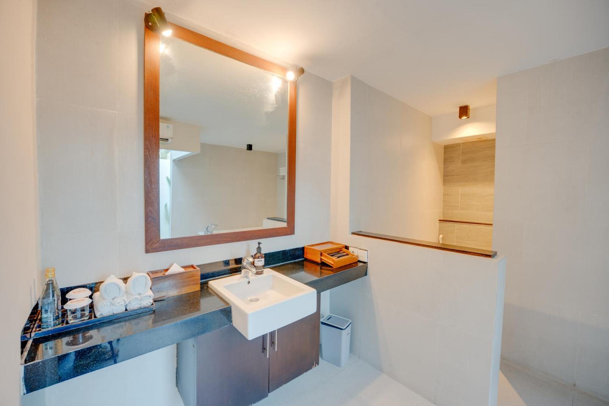 One-Bedroom Royal Pool Villa Spa Massage