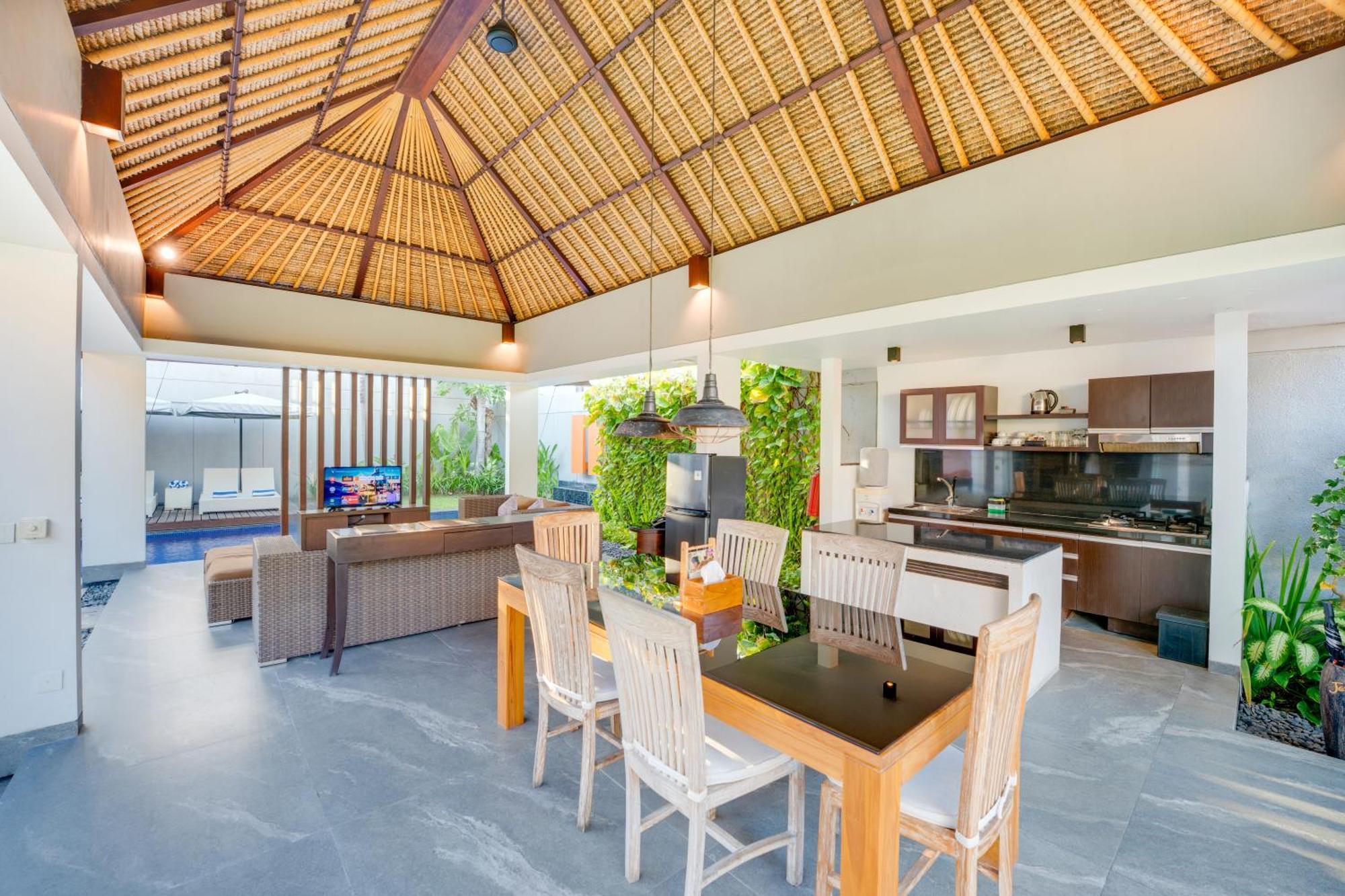 Three-Bedroom Royal Pool Villa Airport Pick Up