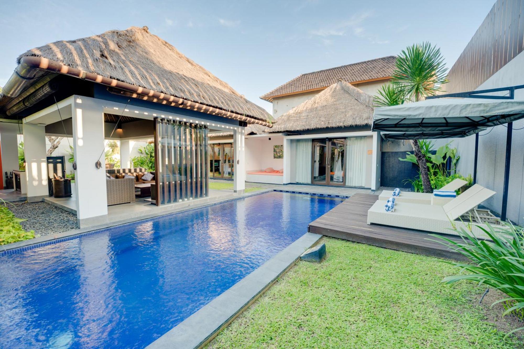 Three-Bedroom Royal Pool Villa Airport Pick Up