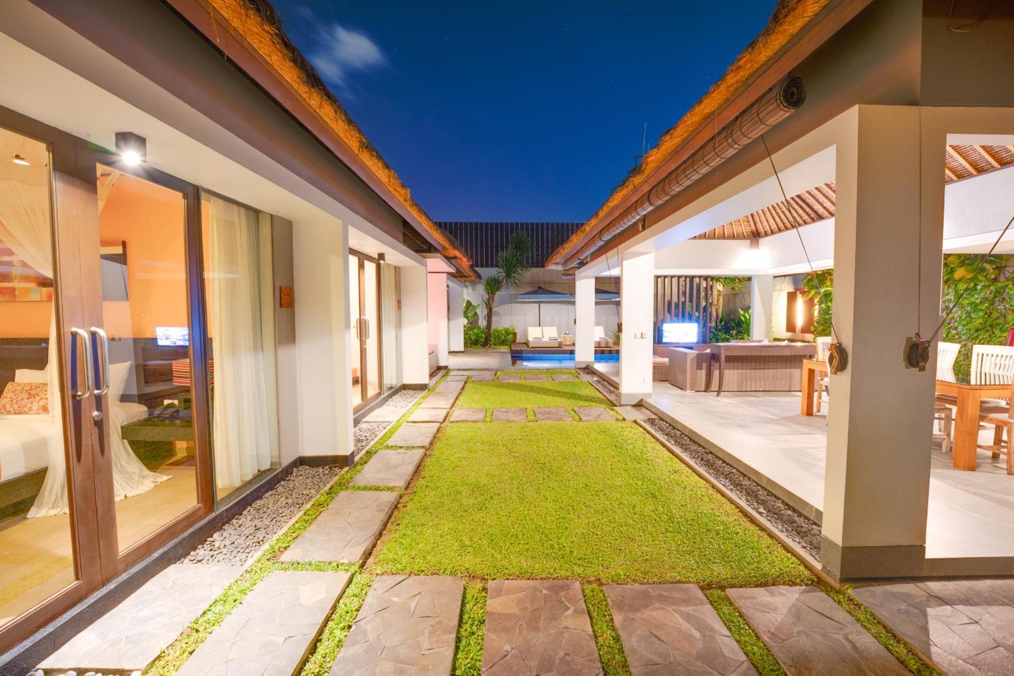 Three-Bedroom Royal Pool Villa Airport Pick Up