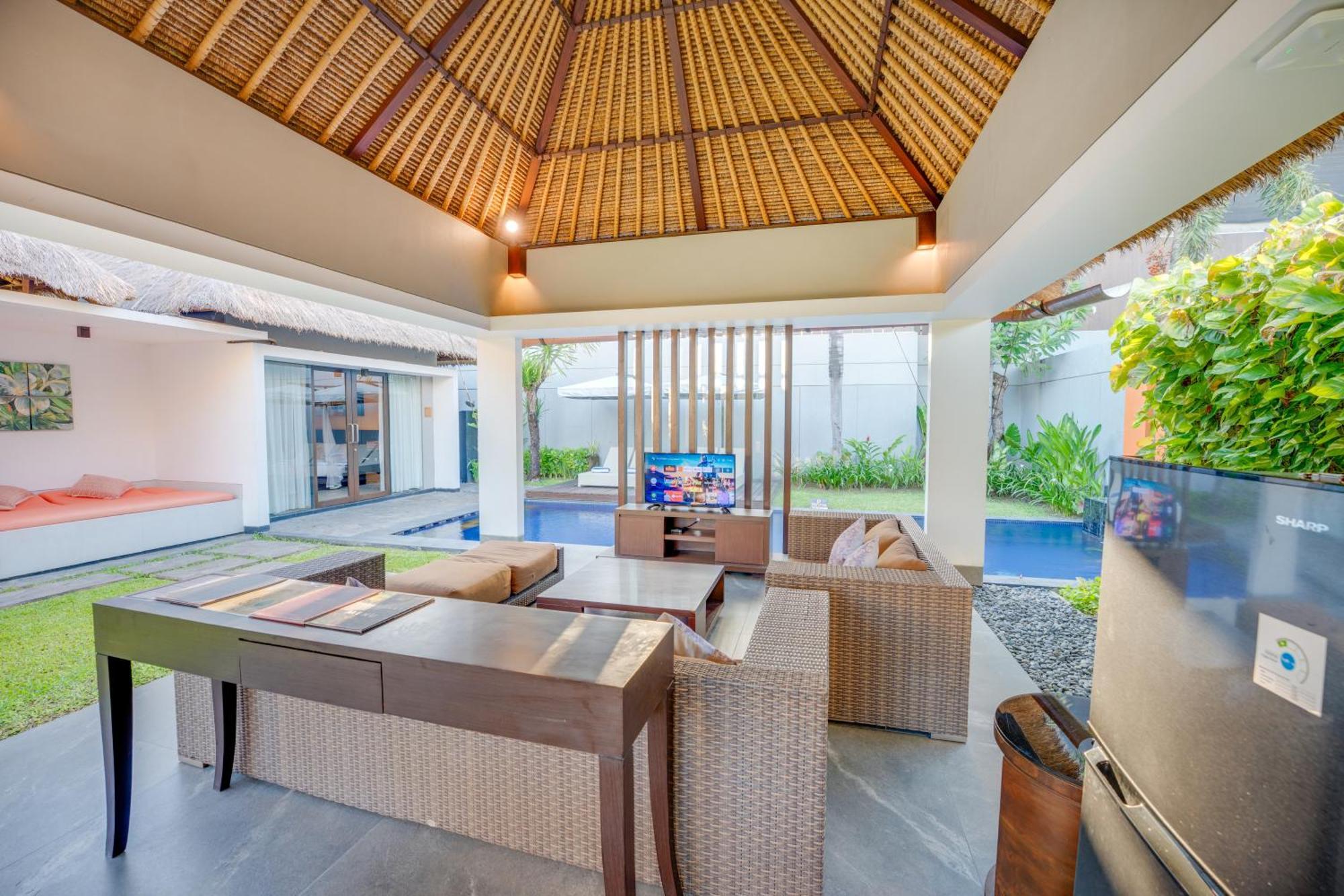 Three-Bedroom Royal Pool Villa Airport Pick Up