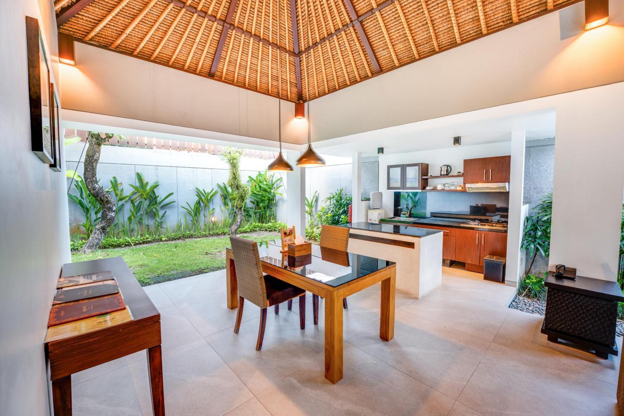One-Bedroom Royal Pool Villa Spa Massage