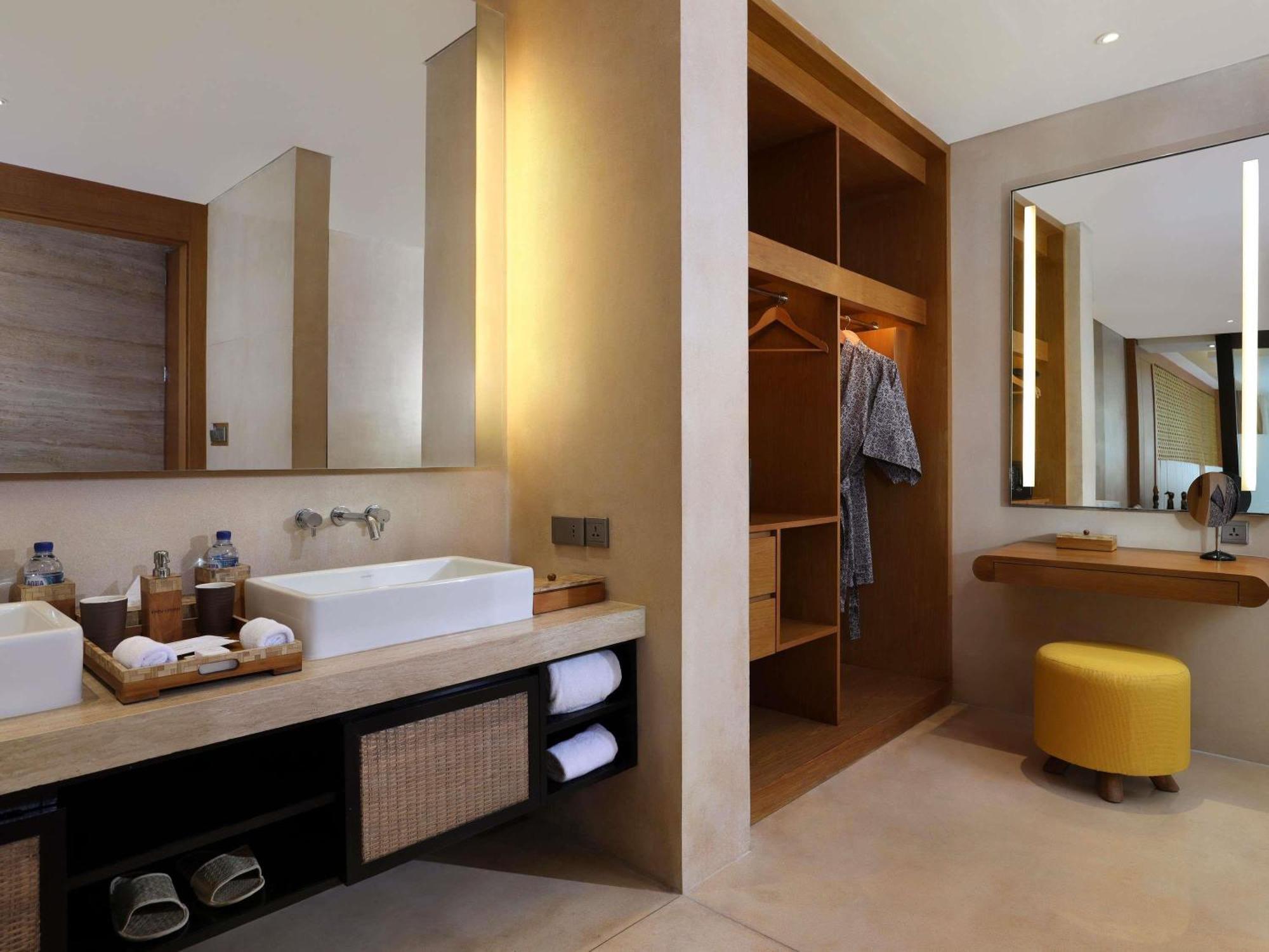 Seminyak Pool King Suite Balcony