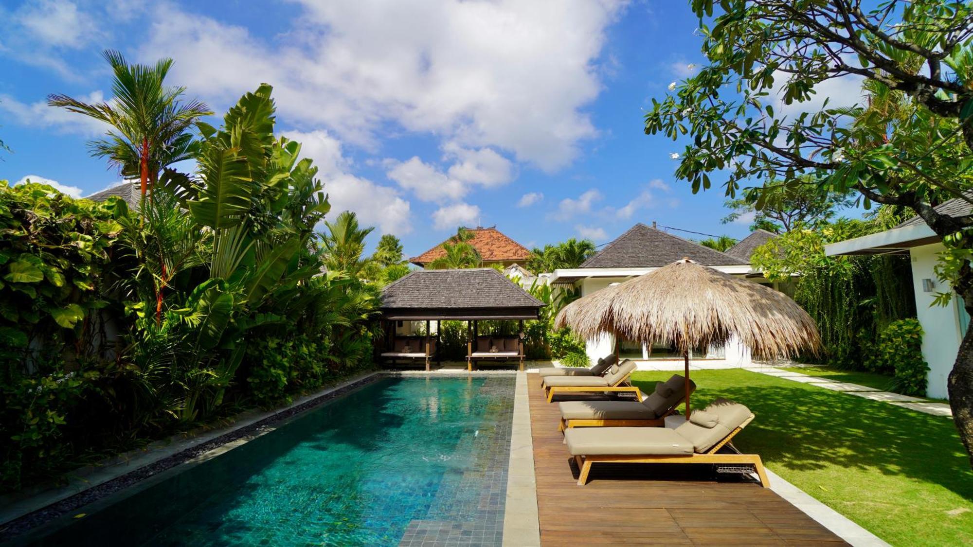 Premium Three-Bedroom Villa Private Pool