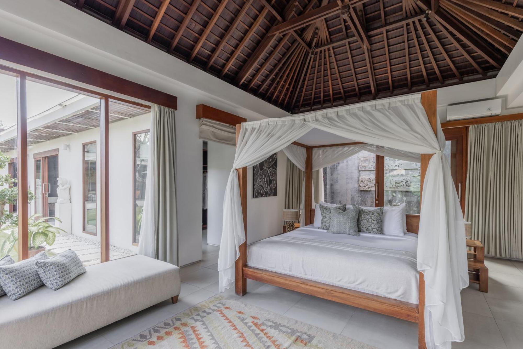 Three-Bedroom Villa Private Pool