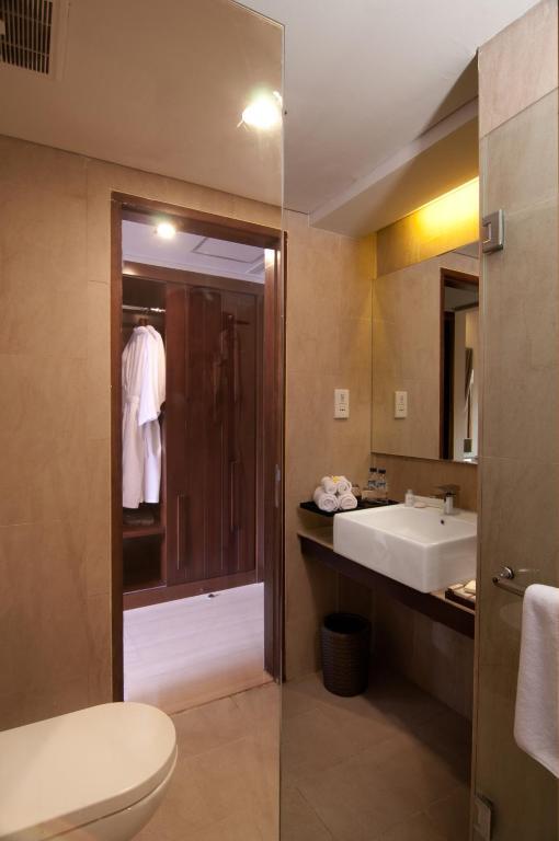 Kamar Deluxe Double atau Twin (Tanpa Jendela)