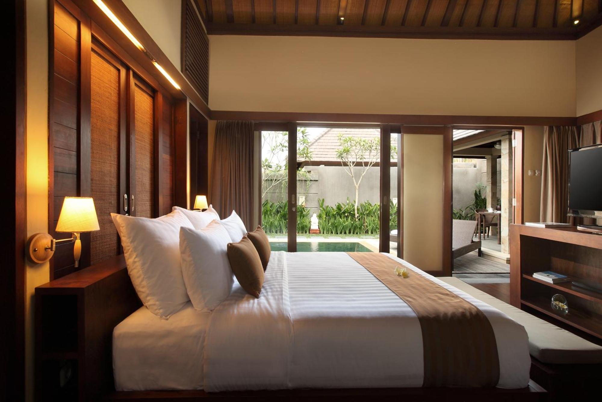 Honeymoon Suite Villa Floating