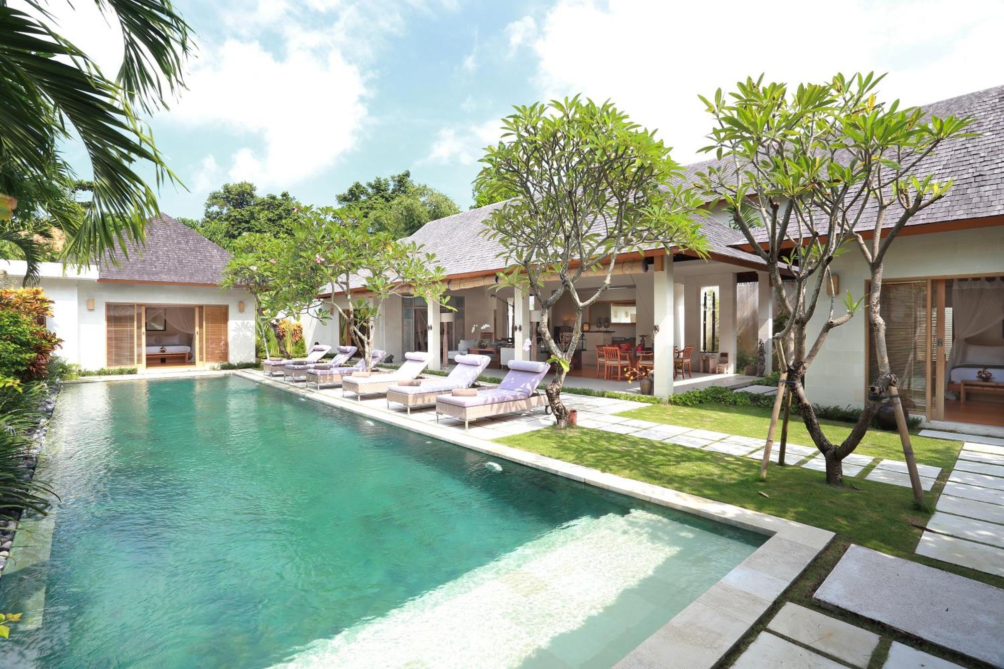 Vila 3-Kamar Tidur dengan Kolam Renang Pribadi