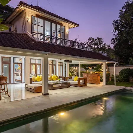 3 Bedroom Villa In D' Centre Seminyak-3
