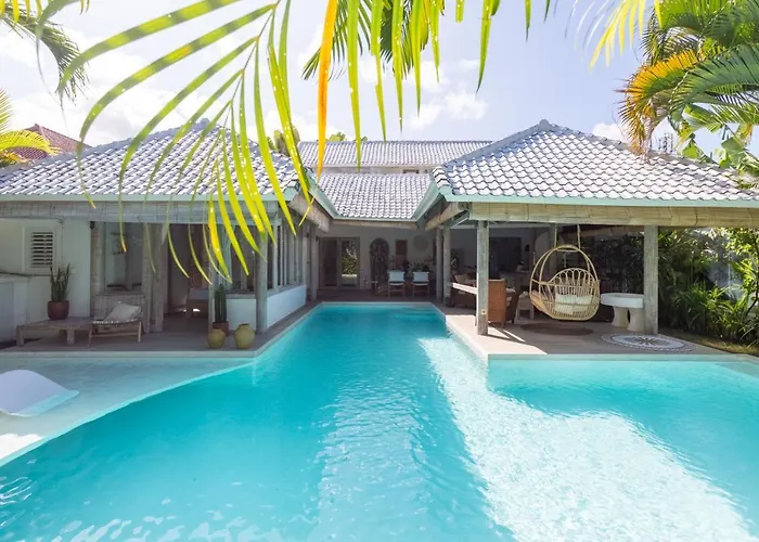 Cocowhite Villa