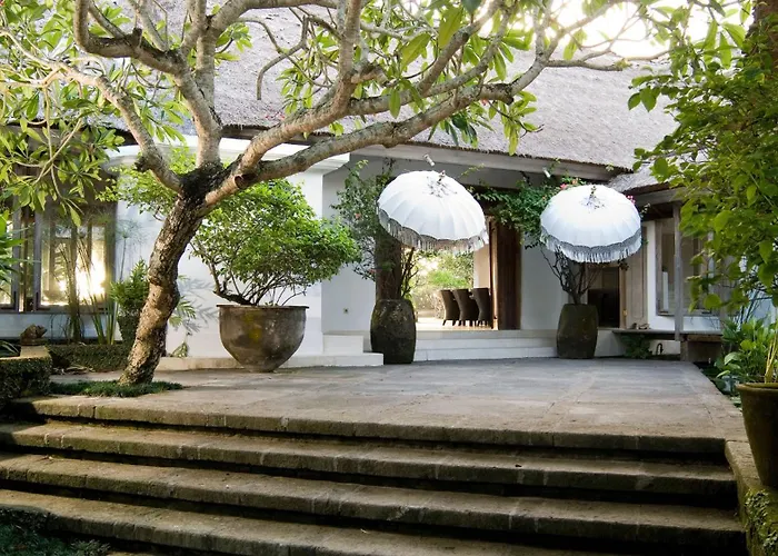 Villa Atas Ombak Seminyak , Indonesia