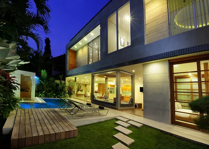 4BR Villa Minggu - Minggu Villas Seminyak