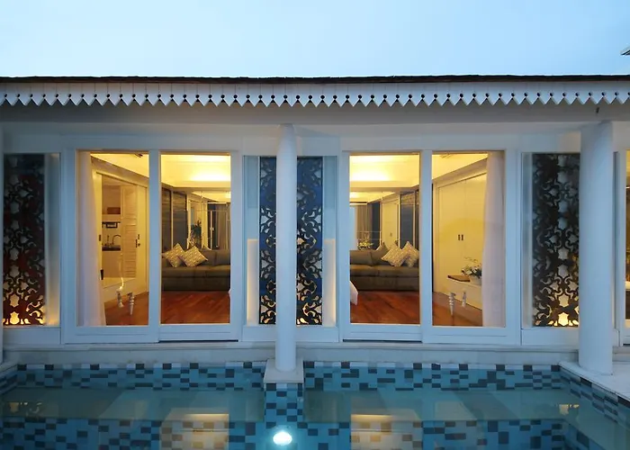 Astana Batubelig Seminyak