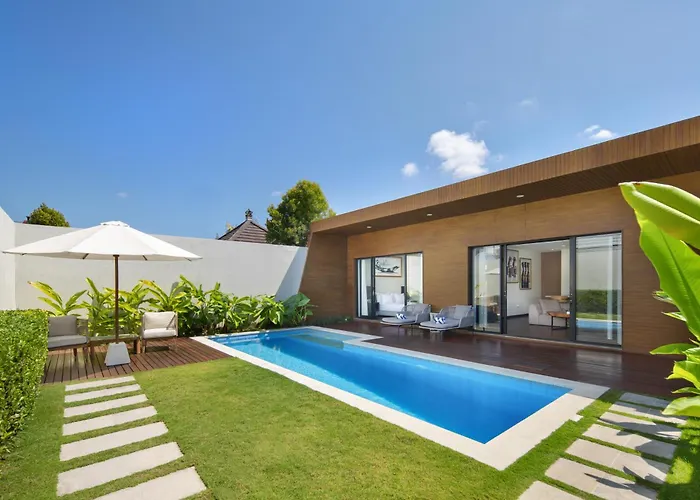 The Claremont Luxury Villas
