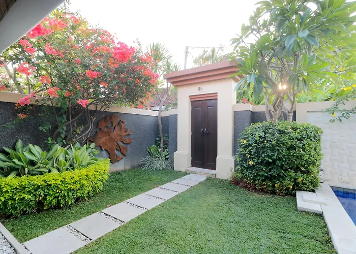 Heliconia Villa