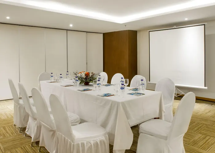 Signature Seminyak Hotel