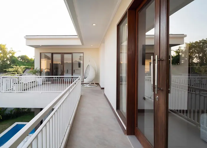 The Claremont Luxury Villas